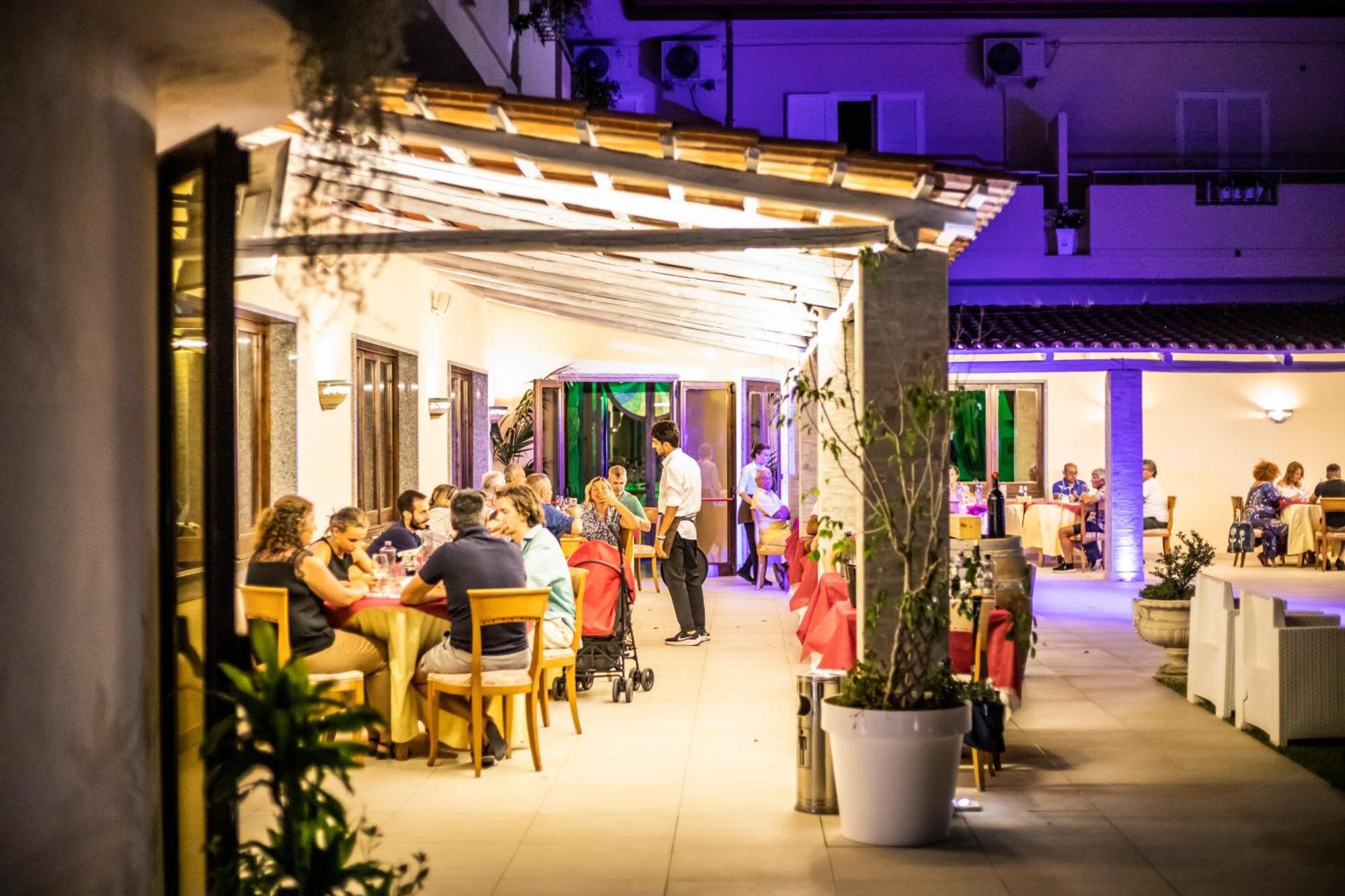 Hotel Calabrisella Calabria Eksteriør billede