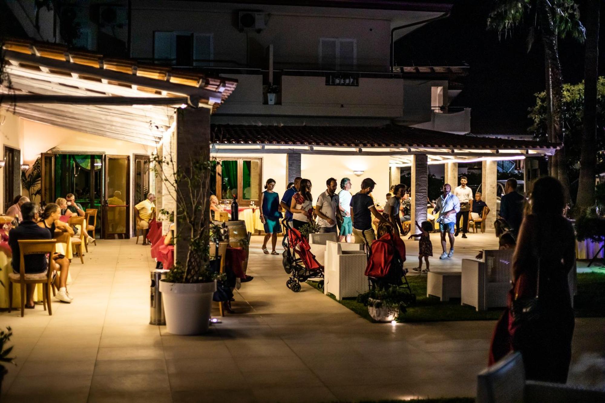 Hotel Calabrisella Calabria Eksteriør billede